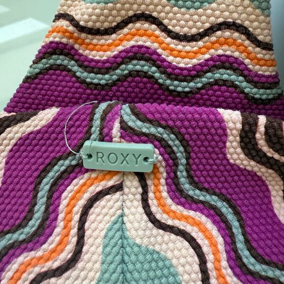Roxy size S Purple Zig‑Zag Wavy Crochet Bikini Top & Bottom set - Picture 4 of 8